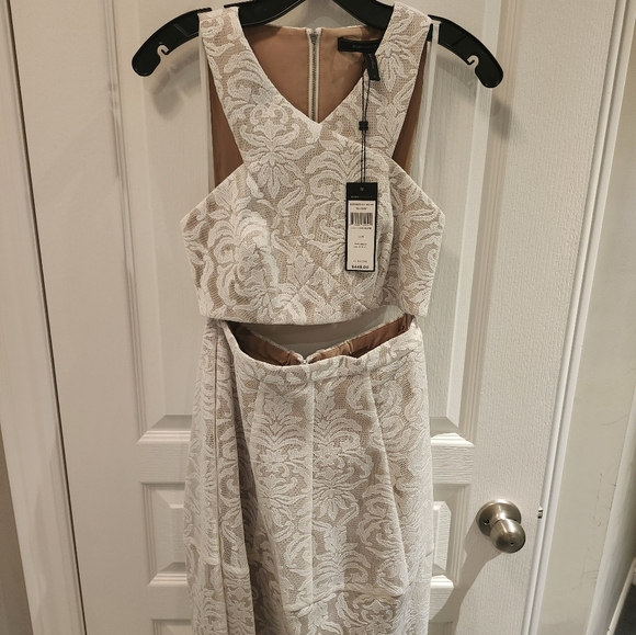 BCBG Max Azaria NWT "Ellyson" Crop Top & Skirt Pairing Size S - Picture 2 of 12
